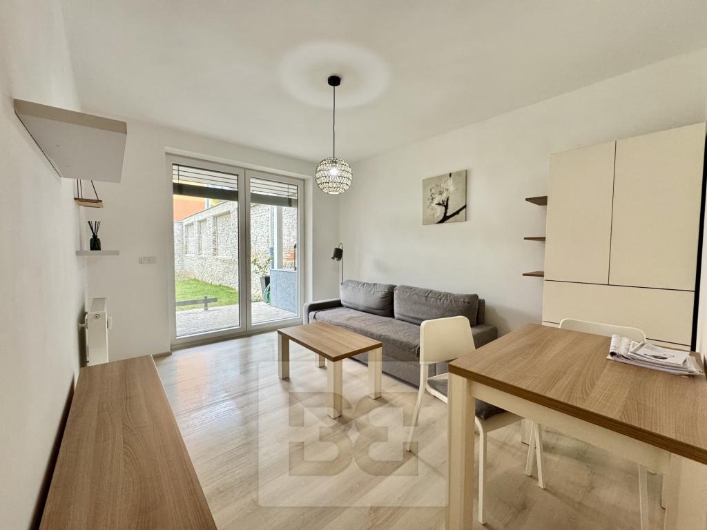 Pronájem bytu 1+kk 40 m2