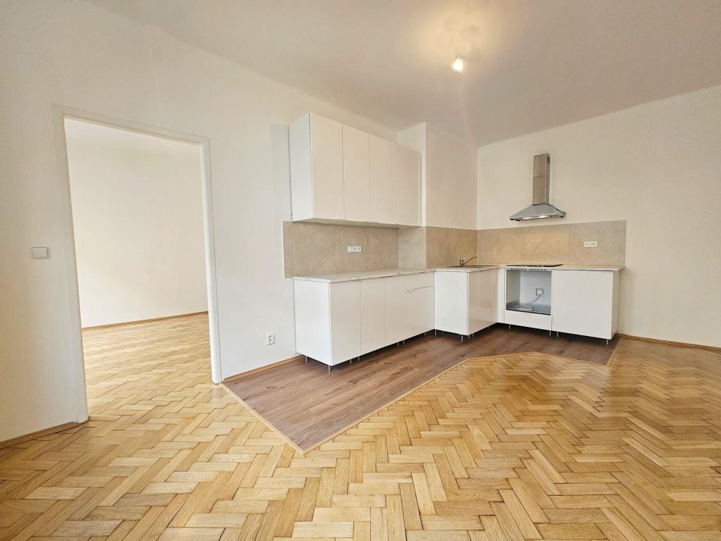 Pronájem bytu 3+kk 67 m2