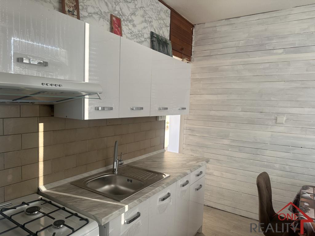 Listing 0