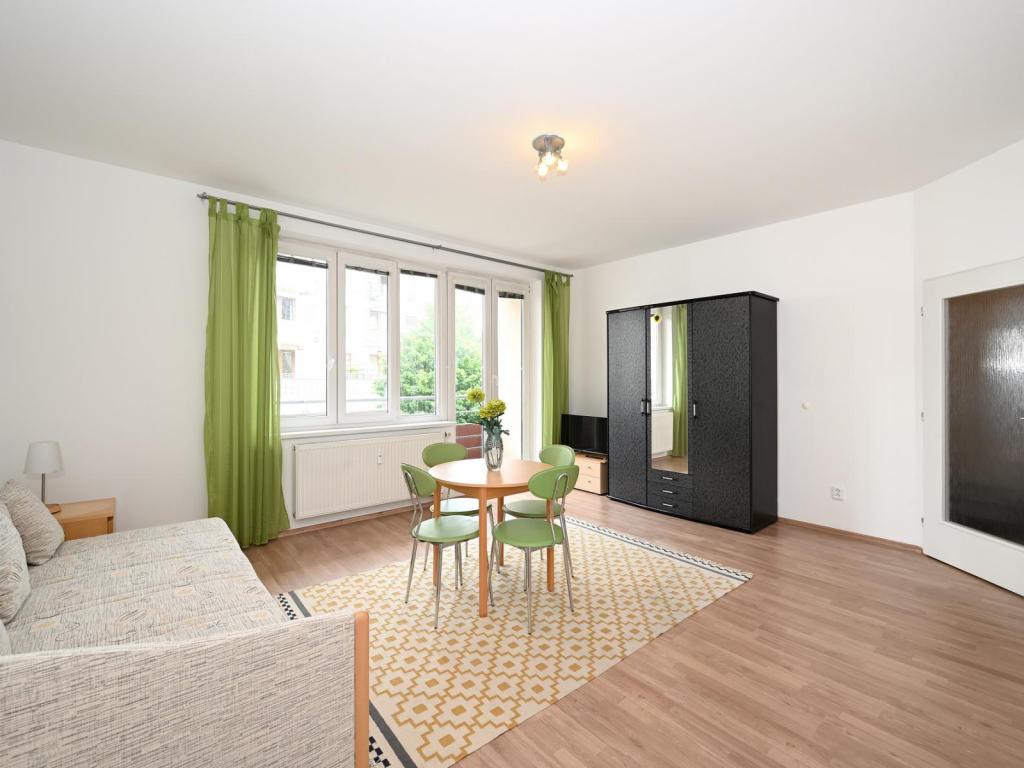 Pronájem bytu 1+kk 34 m2