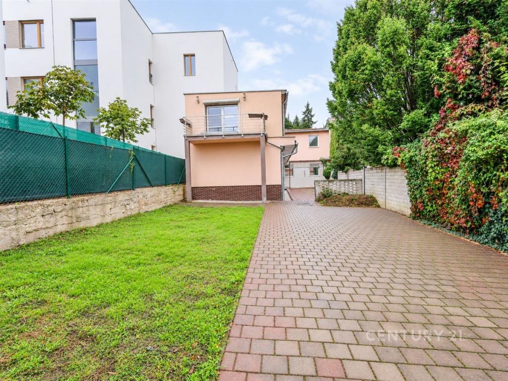 Pronájem bytu 3+kk 105 m2