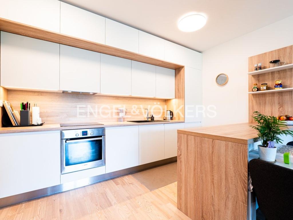Pronájem bytu 2+kk 65 m2