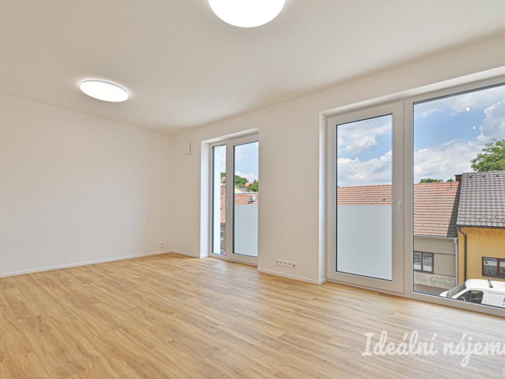 Pronájem bytu 1+kk 37 m2