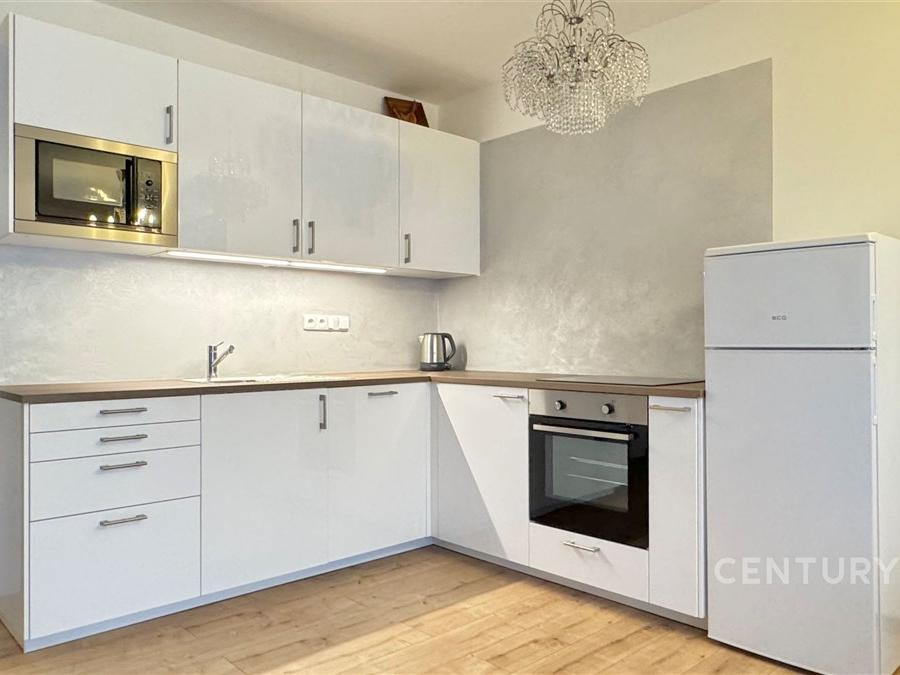 Pronájem bytu 2+kk 60 m2