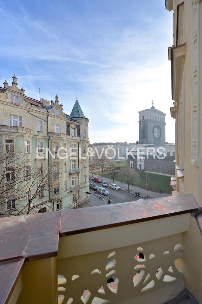 Pronájem bytu 2+kk 56 m2, Praha – náhled fotky 8