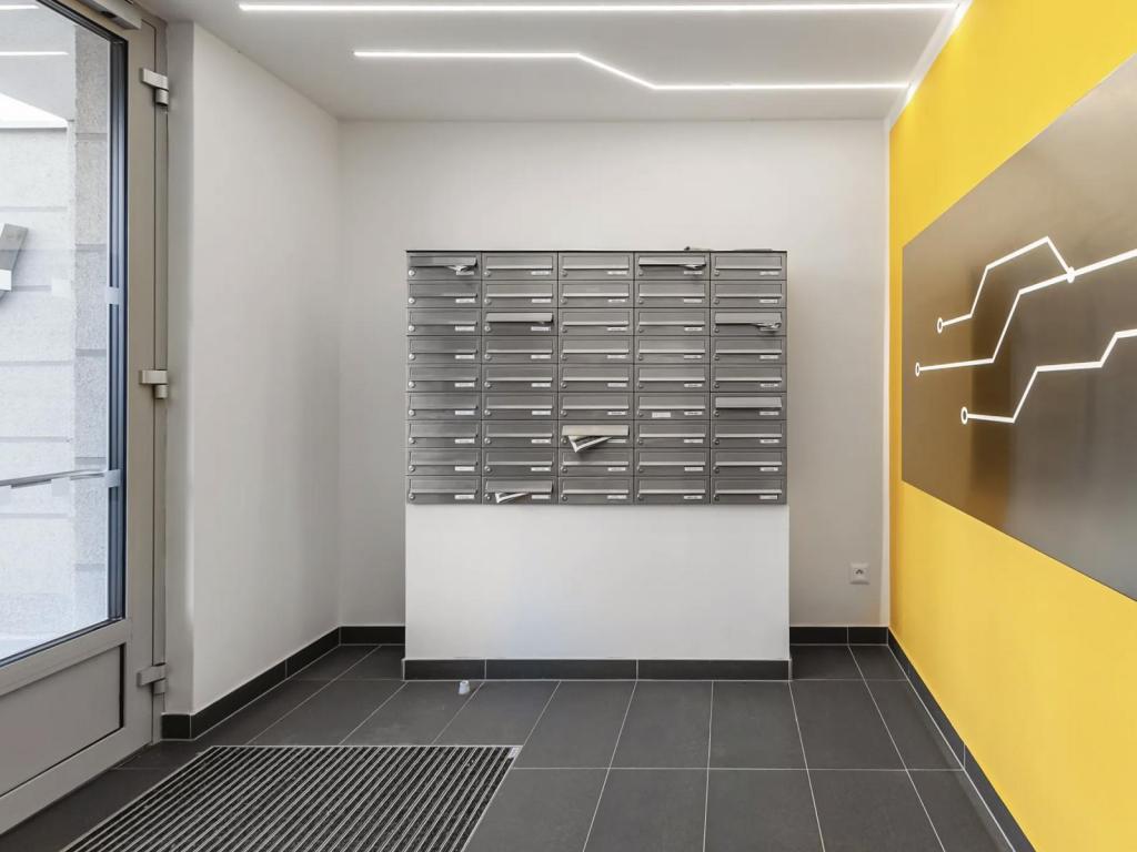 Pronájem bytu 1+kk 32 m2, Praha – náhled fotky 8