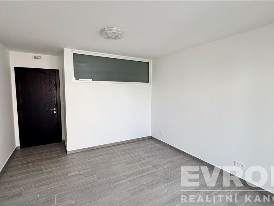 Pronájem bytu 2+kk 88 m² - Ansicht 6