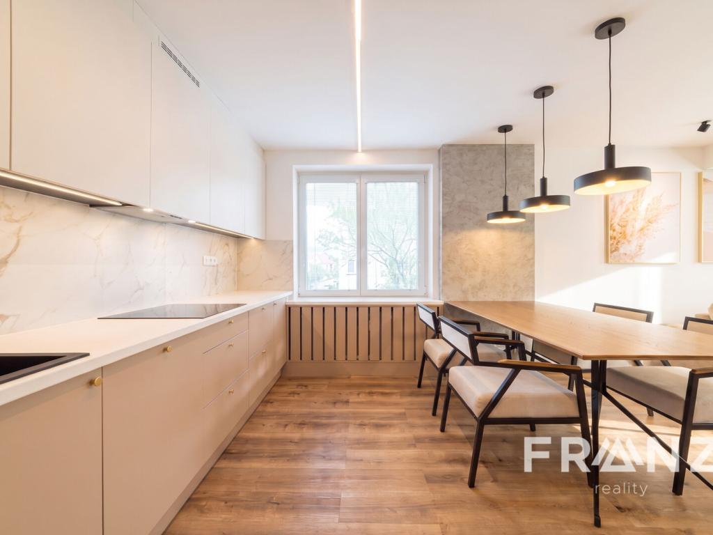 Pronájem bytu 3+kk 67 m2