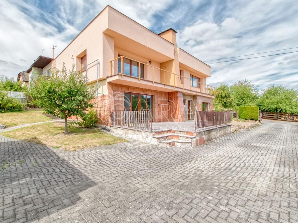 Prodej domu 230 m2