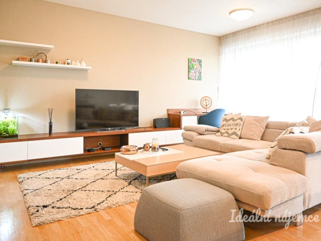 Pronájem bytu 3+kk 121 m2