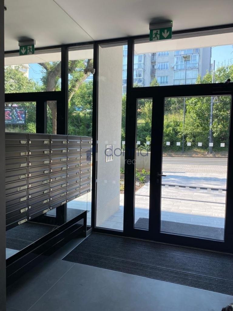 Pronájem bytu 2+kk 56 m2, Praha – náhled fotky 9