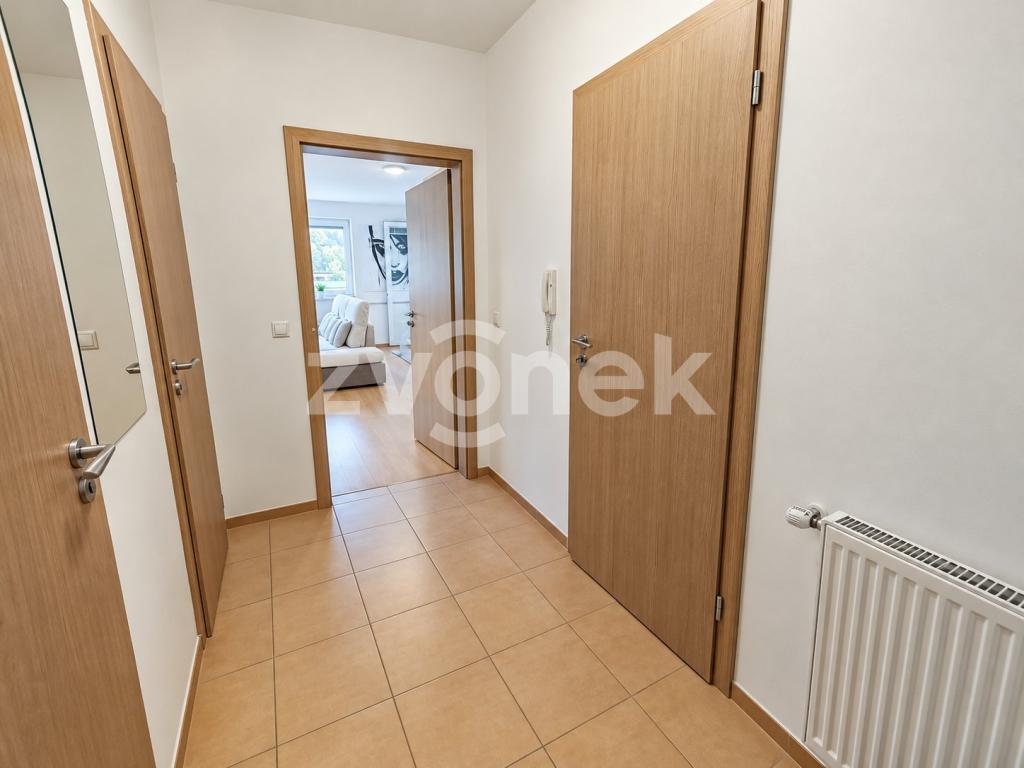 Pronájem bytu 2+kk 57 m2, Zlín – náhled fotky 6