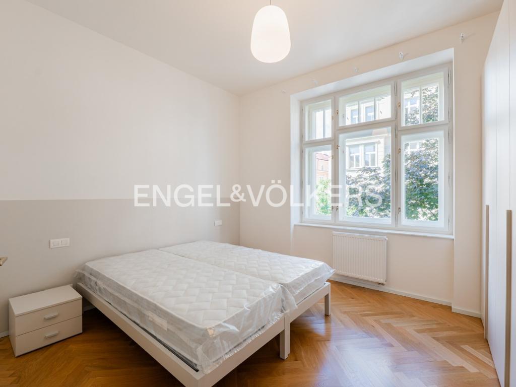 Pronájem bytu 4+kk 99 m2