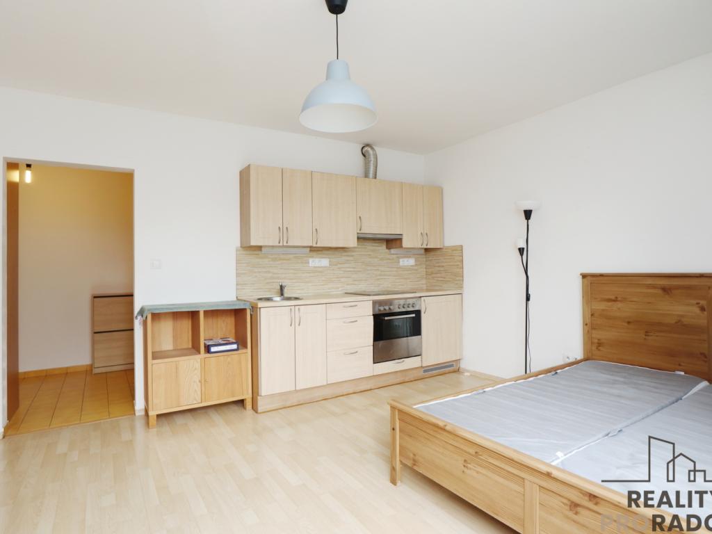 Pronájem bytu 1+kk 29 m² – pohled 2