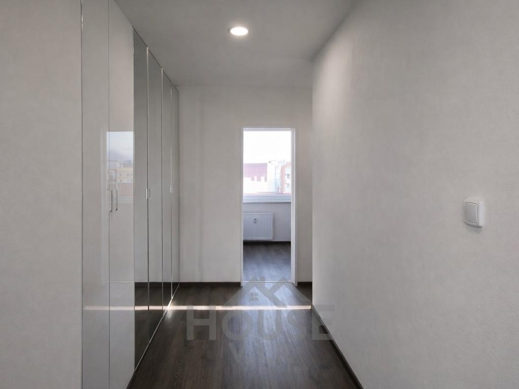 Prodej bytu 3+1 68 m2, Praha – náhled fotky 11