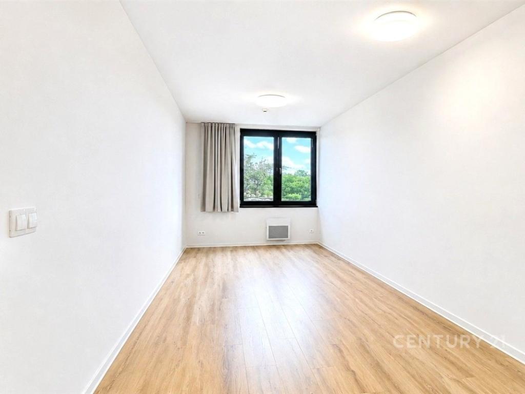 Pronájem bytu 2+kk 56 m2, Praha – náhled fotky 2