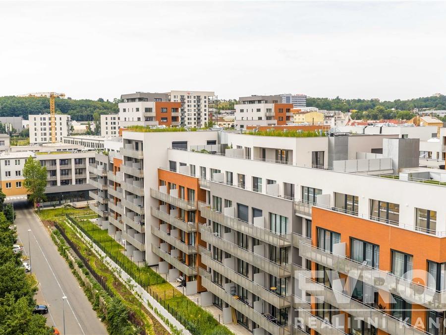 Pronájem bytu 1+kk 33 m2
