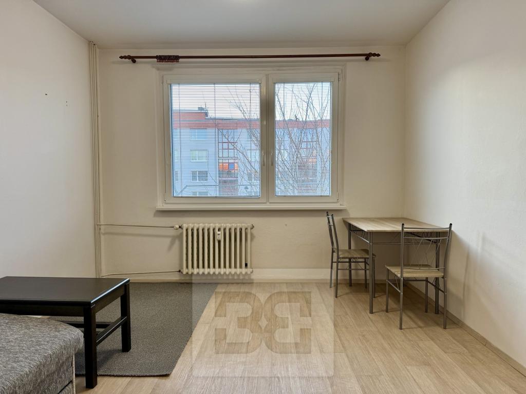 Pronájem bytu 2+kk 36 m² – pohled 4