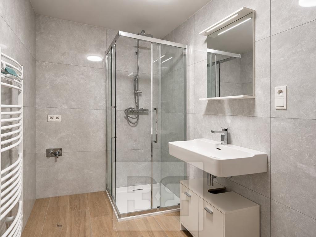 Pronájem bytu 2+kk 55 m2, České Budějovice – náhled fotky 11