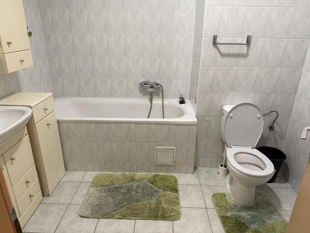 Pronájem bytu 1+kk 35 m2
