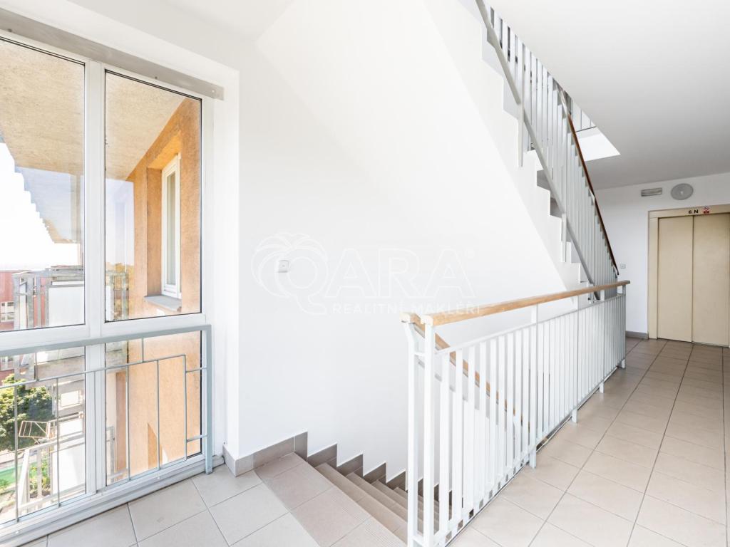 Pronájem bytu 1+kk 34 m2