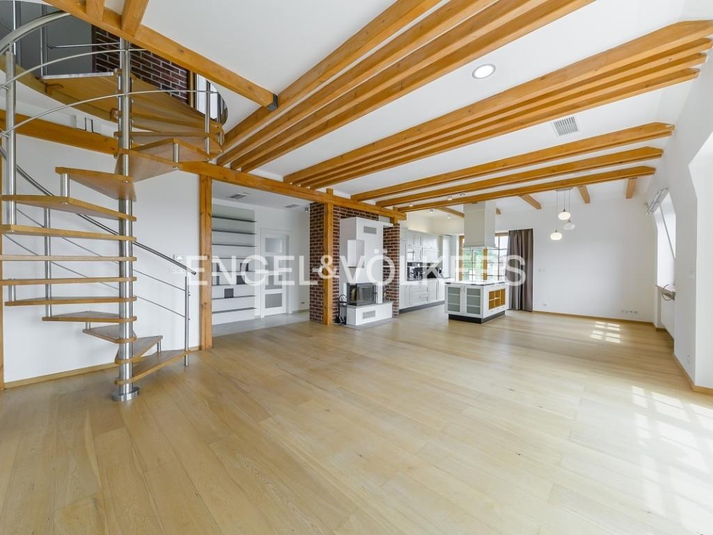 Pronájem bytu 4+kk 202 m2
