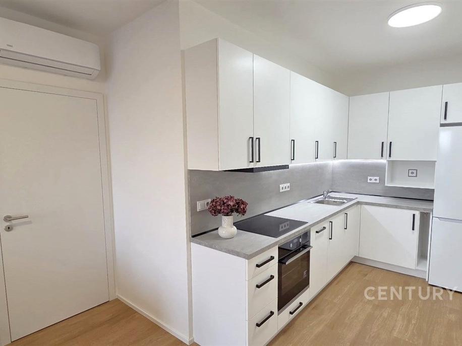 Pronájem bytu 2+kk 53 m2