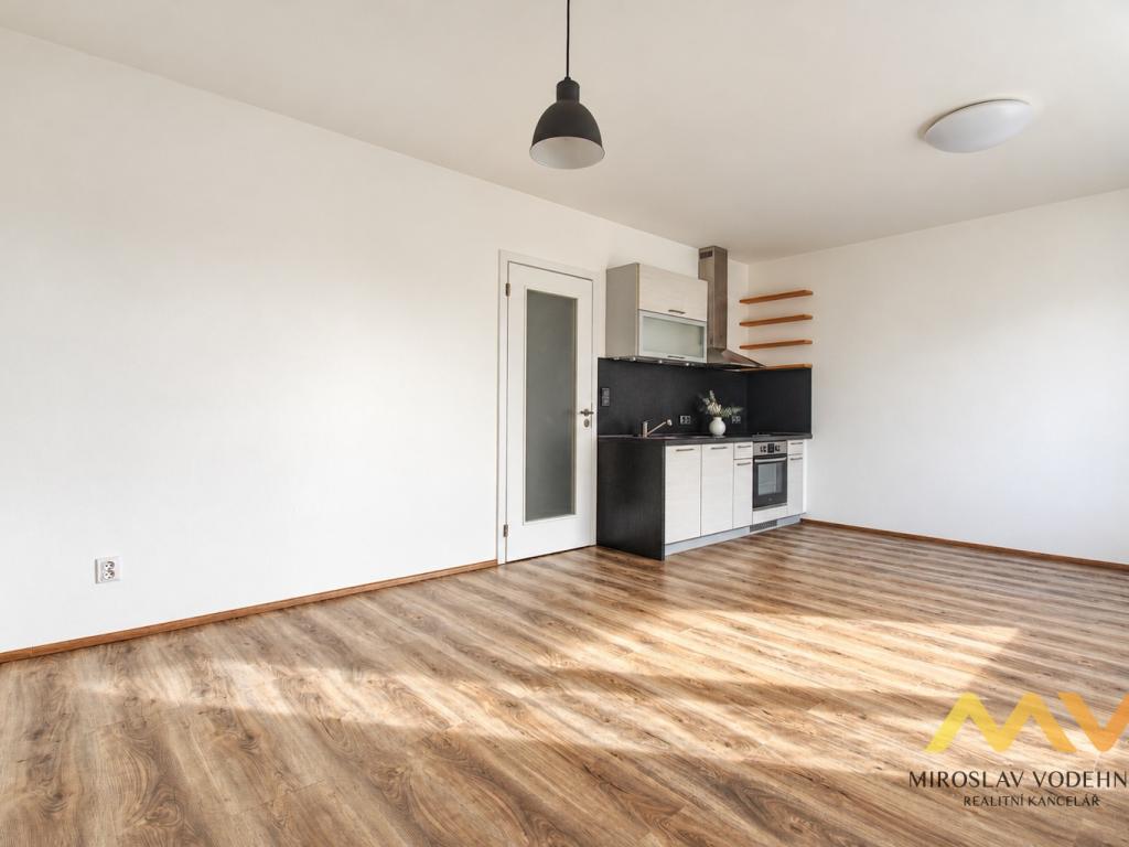 Pronájem bytu 1+kk 32 m2, Hradec Králové – náhled fotky 9