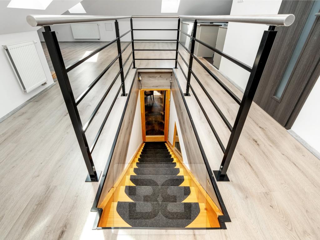 Prodej domu 262 m2, Králův Dvůr – náhled fotky 26