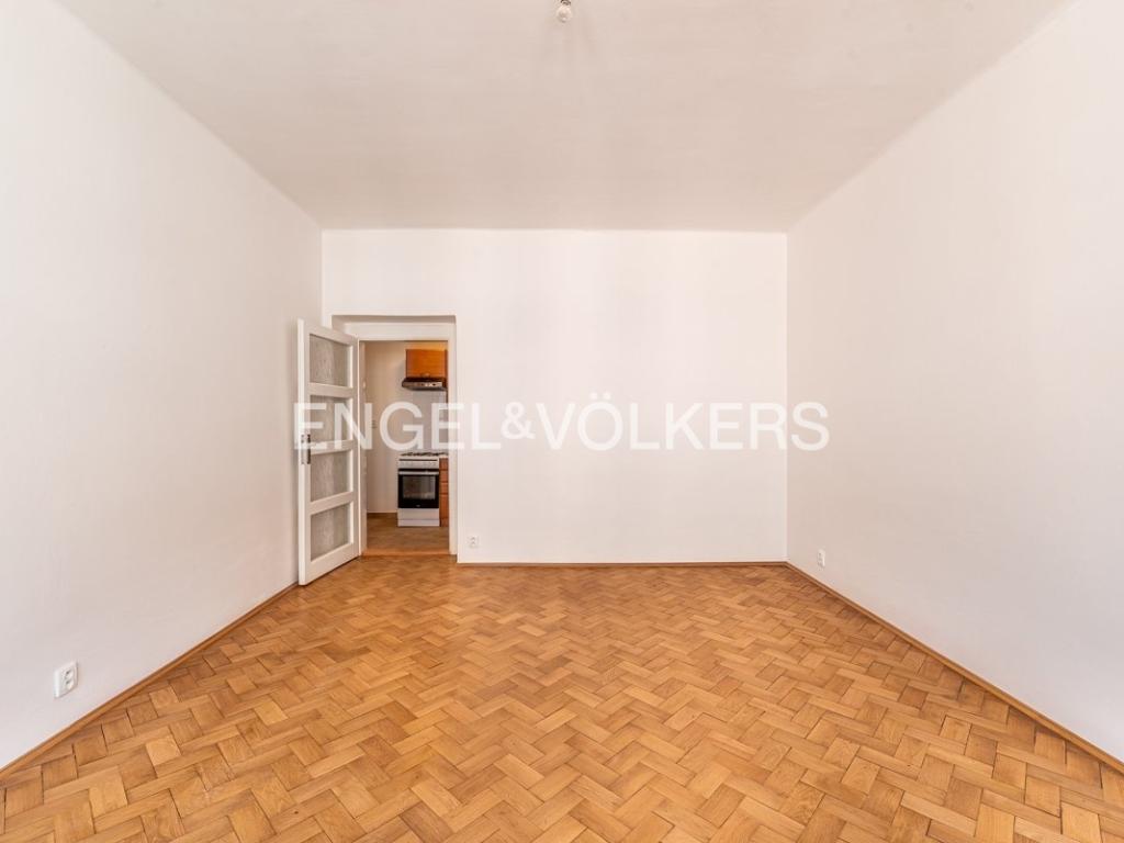 Pronájem bytu 1+kk 35 m2