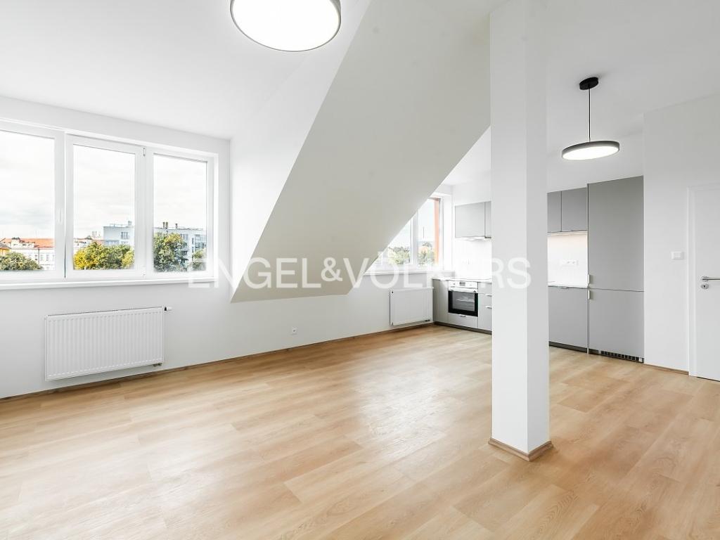 Pronájem bytu 3+kk 80 m2