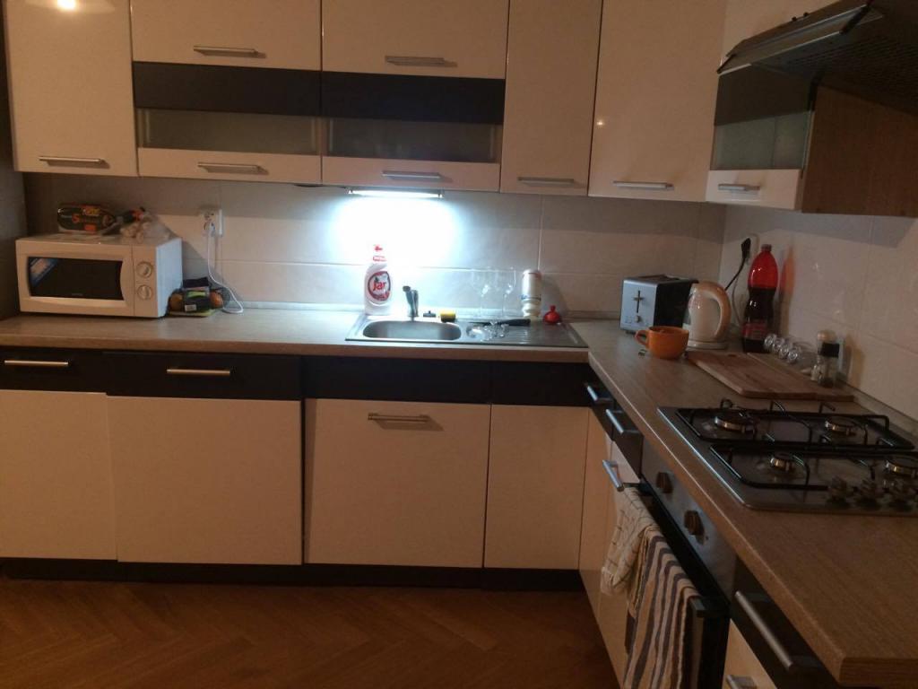 Spolubydleni bytu celý pokoj 126 m2
