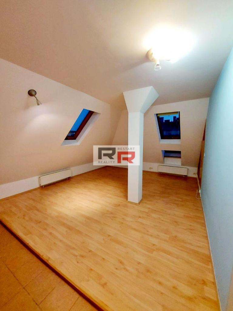Pronájem bytu 1+kk 36 m2