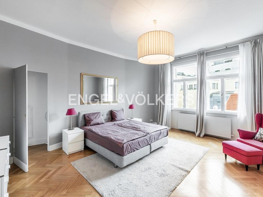 Pronájem bytu 3+1 120 m2, Praha – náhled fotky 8
