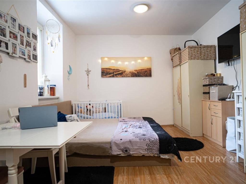 Pronájem bytu 1+kk 27 m2