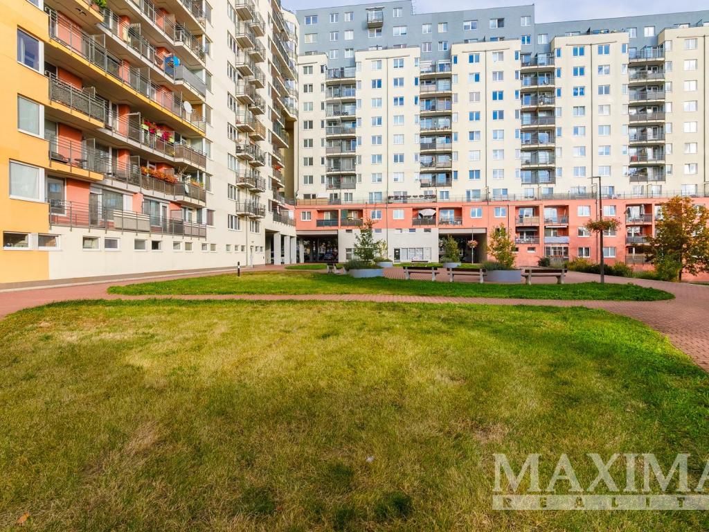 Pronájem bytu 1+kk 40 m2, Praha – náhled fotky 23