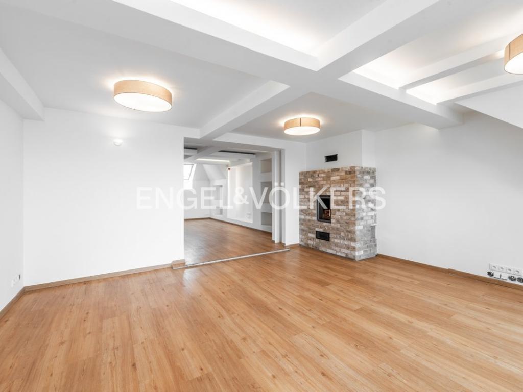 Pronájem bytu 3+kk 144 m2