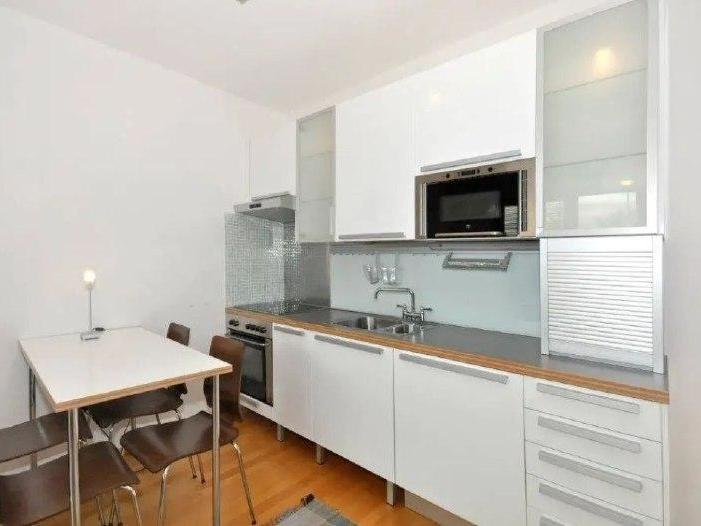 Pronájem bytu 1+kk 38 m2