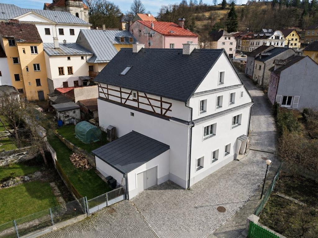 4+kk, Bečov nad Teplou - Poštovní, 4950000 Kč,