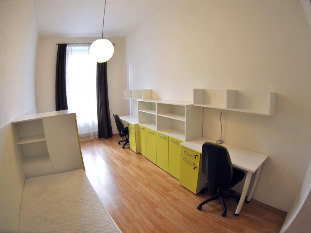 Spolubydleni bytu celý pokoj 15 m2
