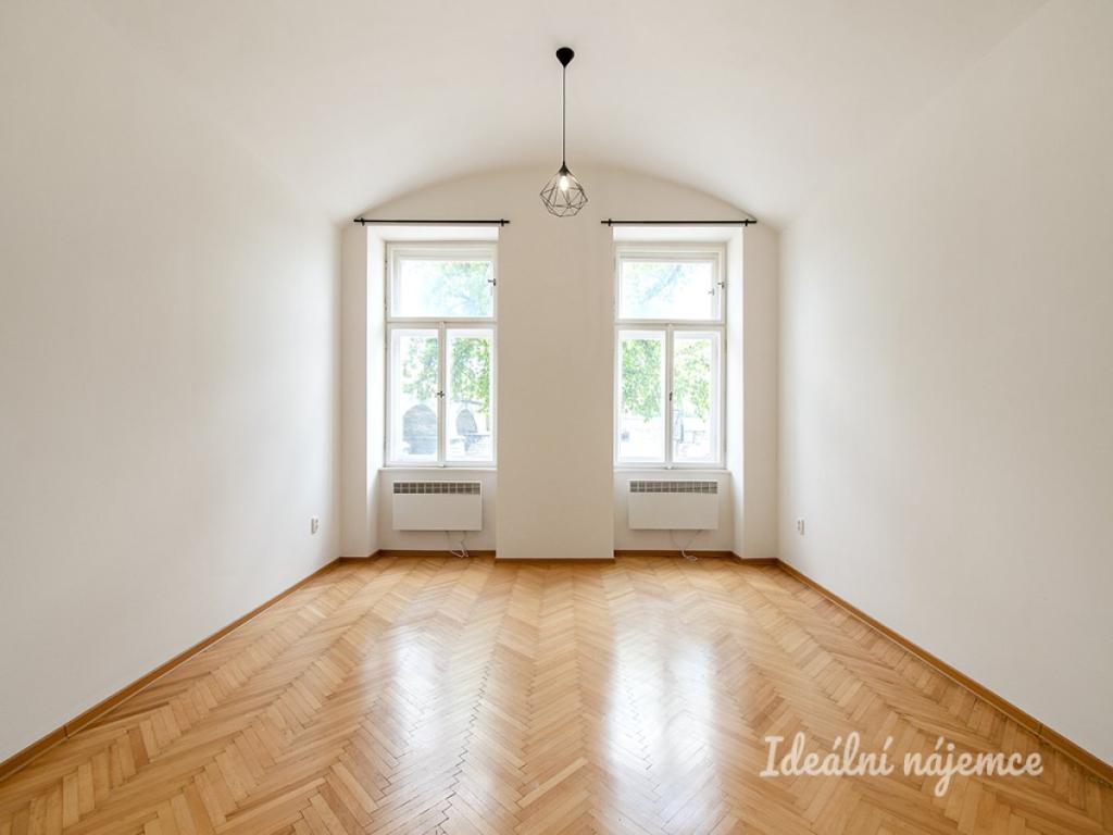 Pronájem bytu 1+1 37 m2
