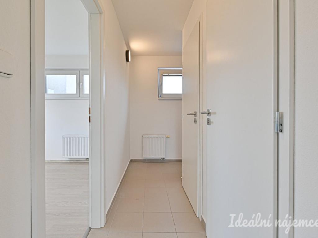 Pronájem bytu 2+kk 34 m2