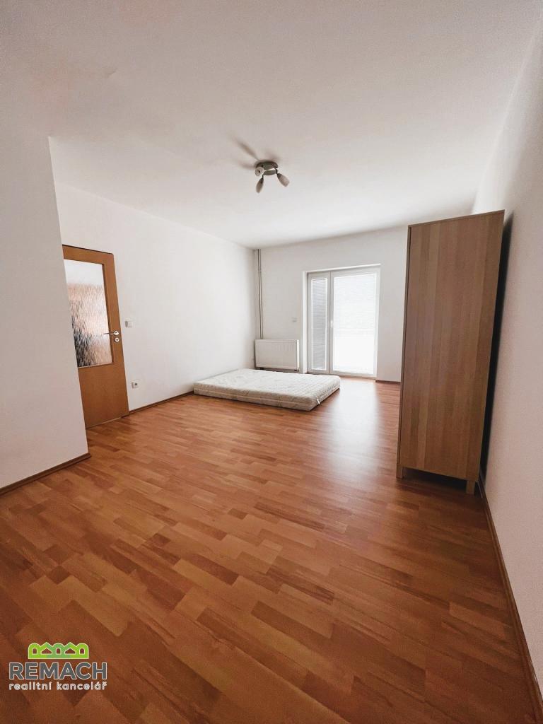 Pronájem bytu 1+1 50 m2