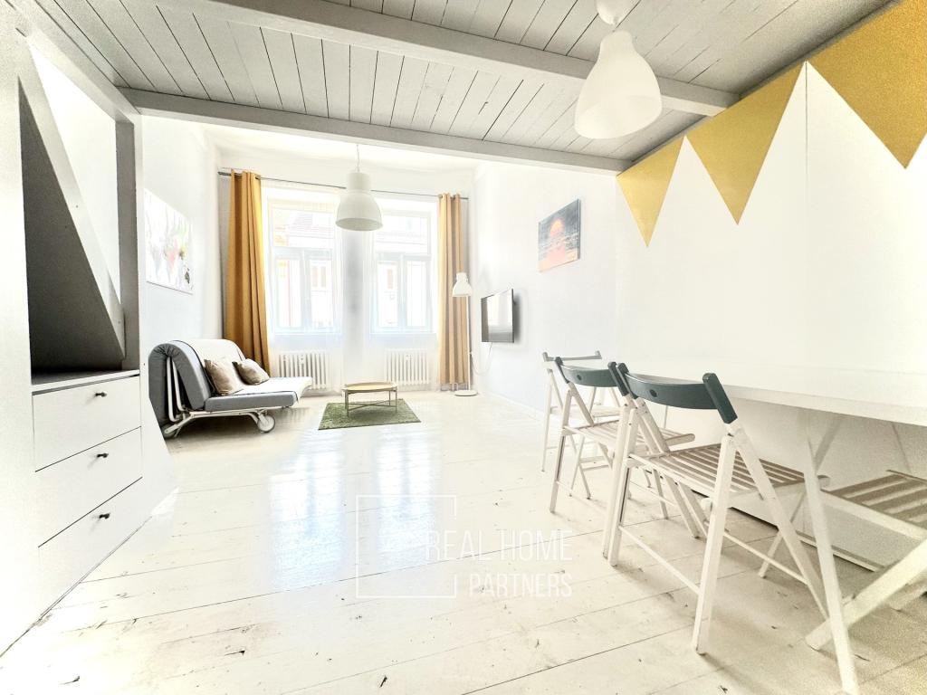 Pronájem bytu 1+kk 40 m2