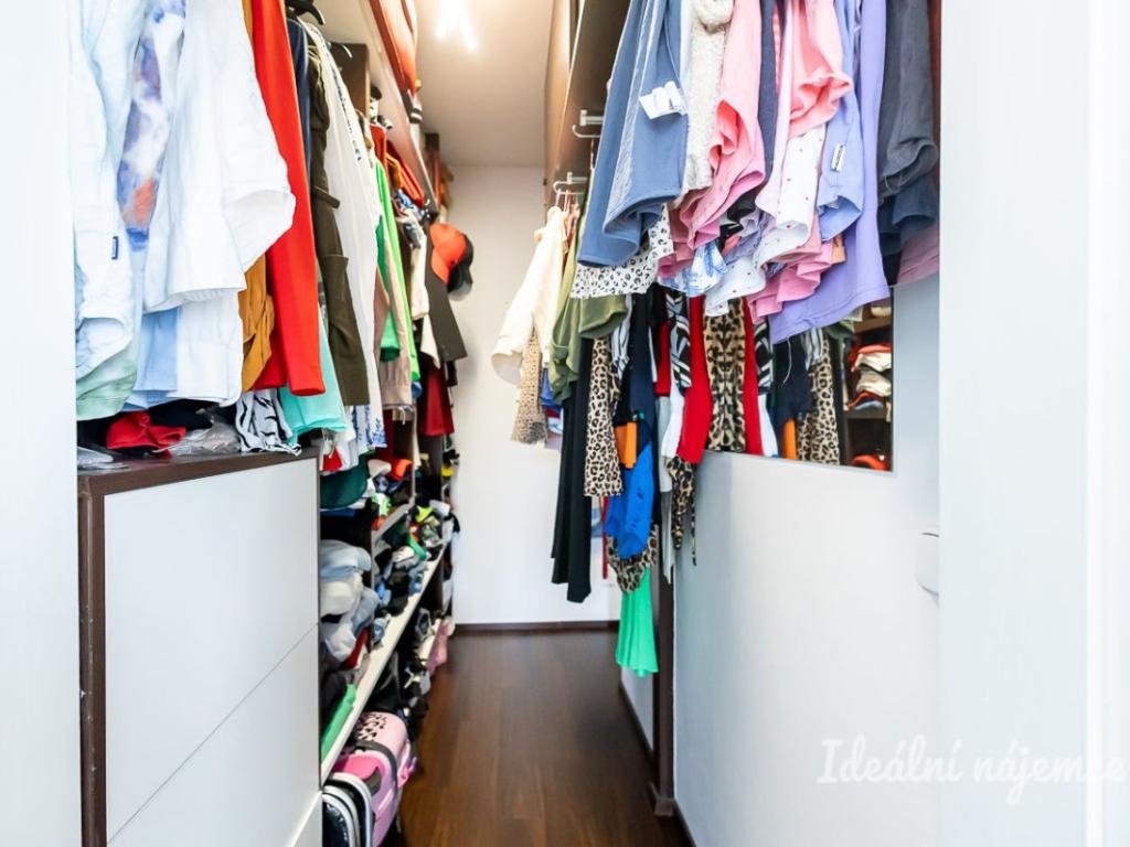 Pronájem bytu 2+kk 80 m2