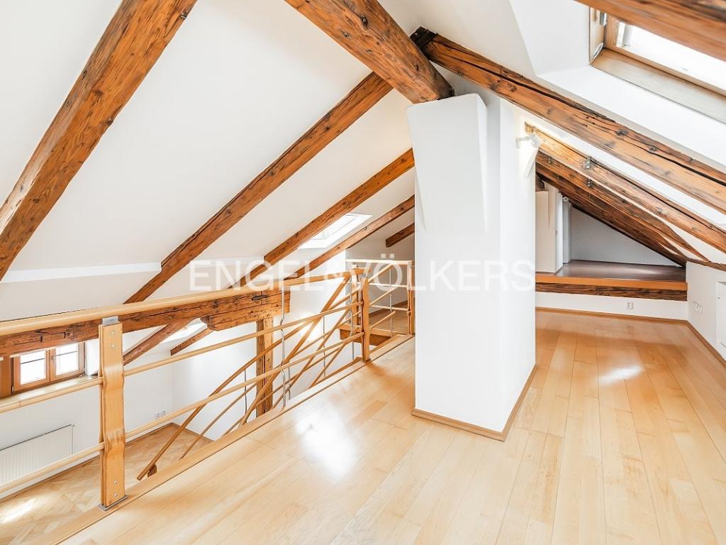 Pronájem bytu 4+kk 221 m2, Praha – náhled fotky 10