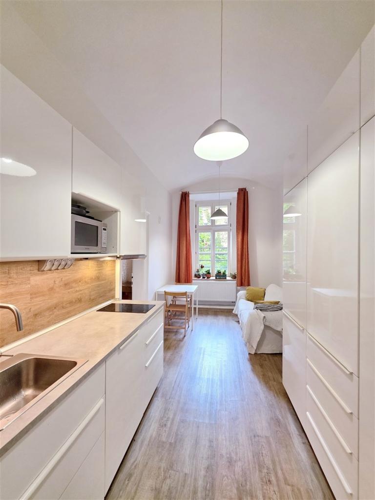 Pronájem bytu 2+kk 32 m2