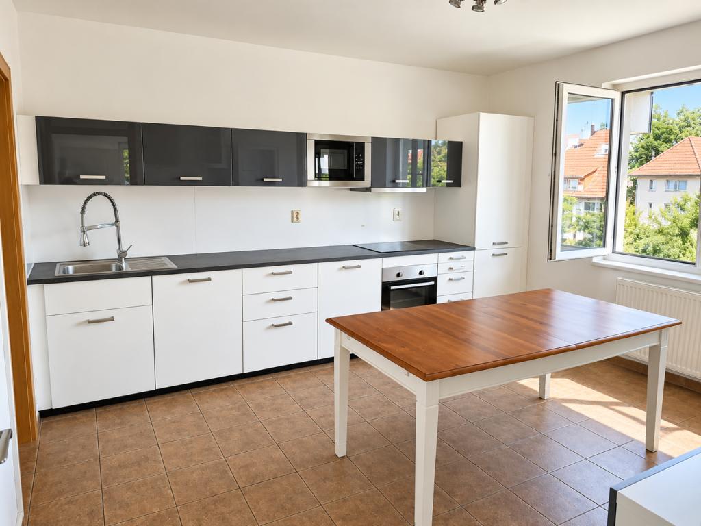 Pronájem bytu 4+1 155 m2, Praha – náhled fotky 4