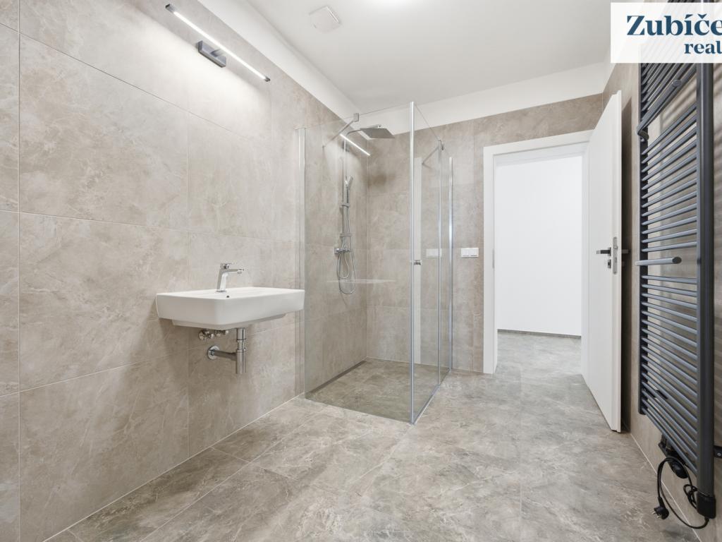 Prodej domu 140 m2, Kunovice – náhled fotky 23