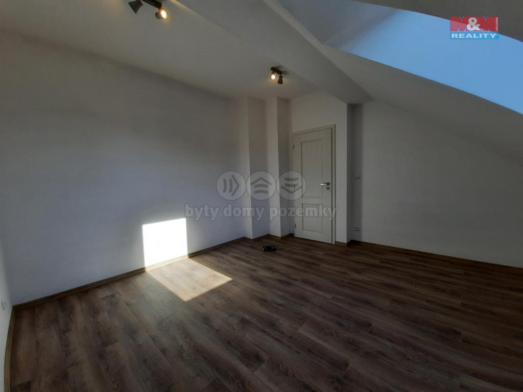 Pronajem bytu atypicky 127 m2